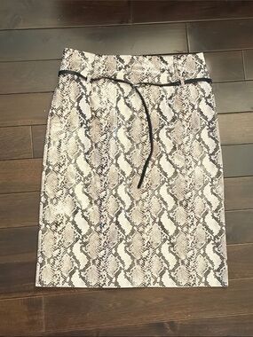 H&M Snake-Print Pencil Skirt in Beige and Black